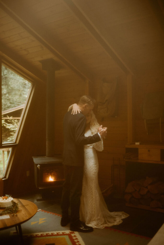 How to Elope in Oregon