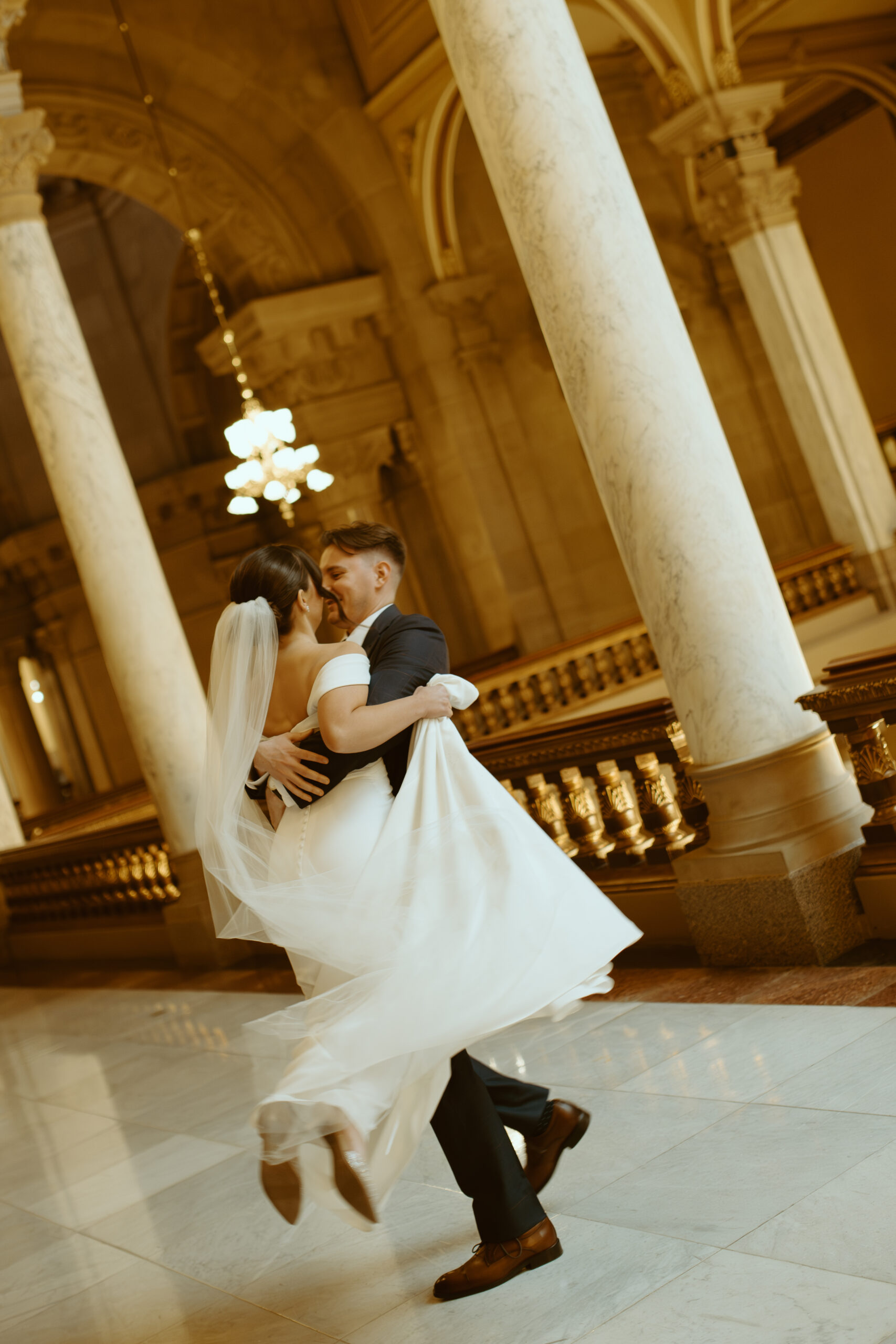 How to Get Married at the Indiana State House